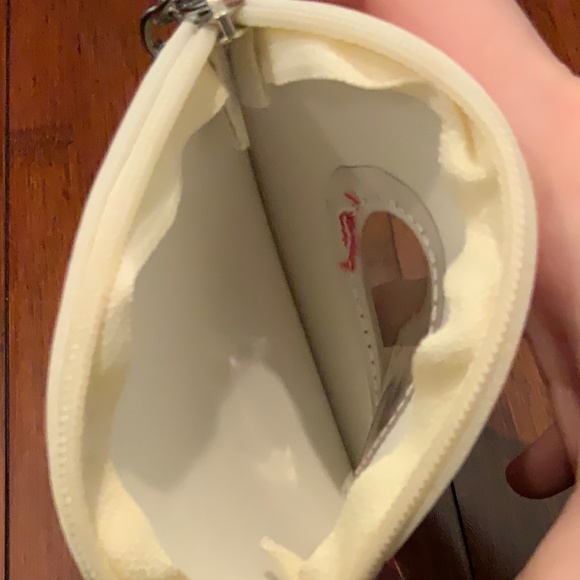 Doughnut Keychain Wallet - Picture 3 of 3